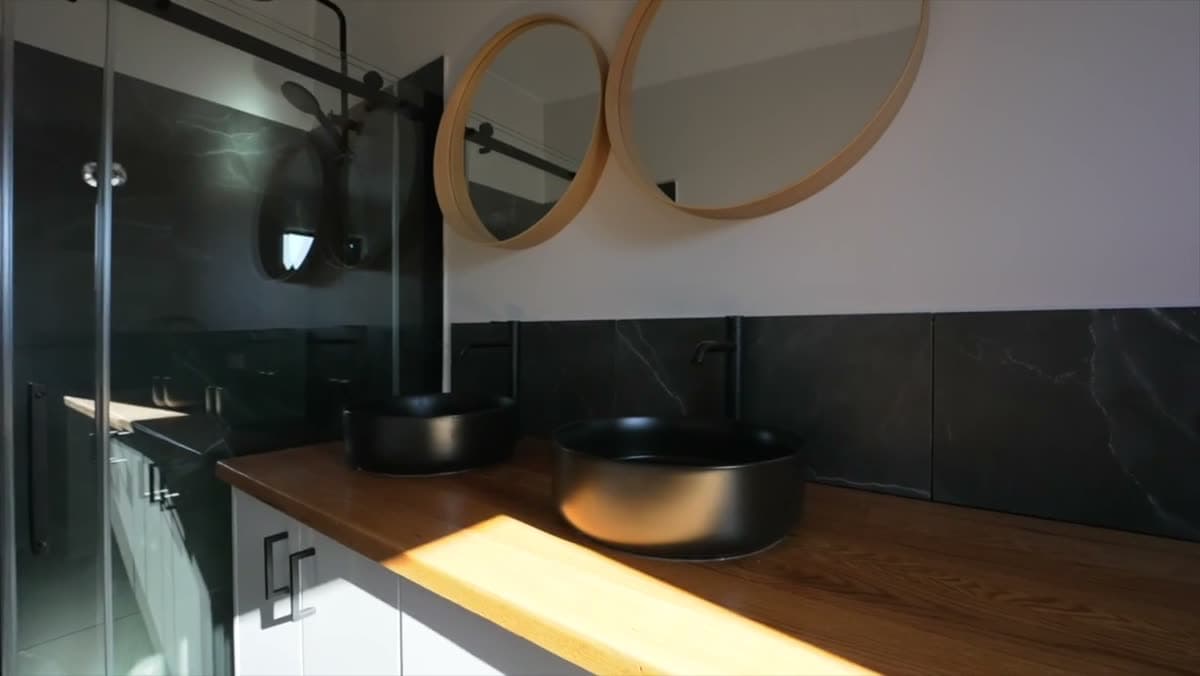 Still from the Teeny Tiny Homes film